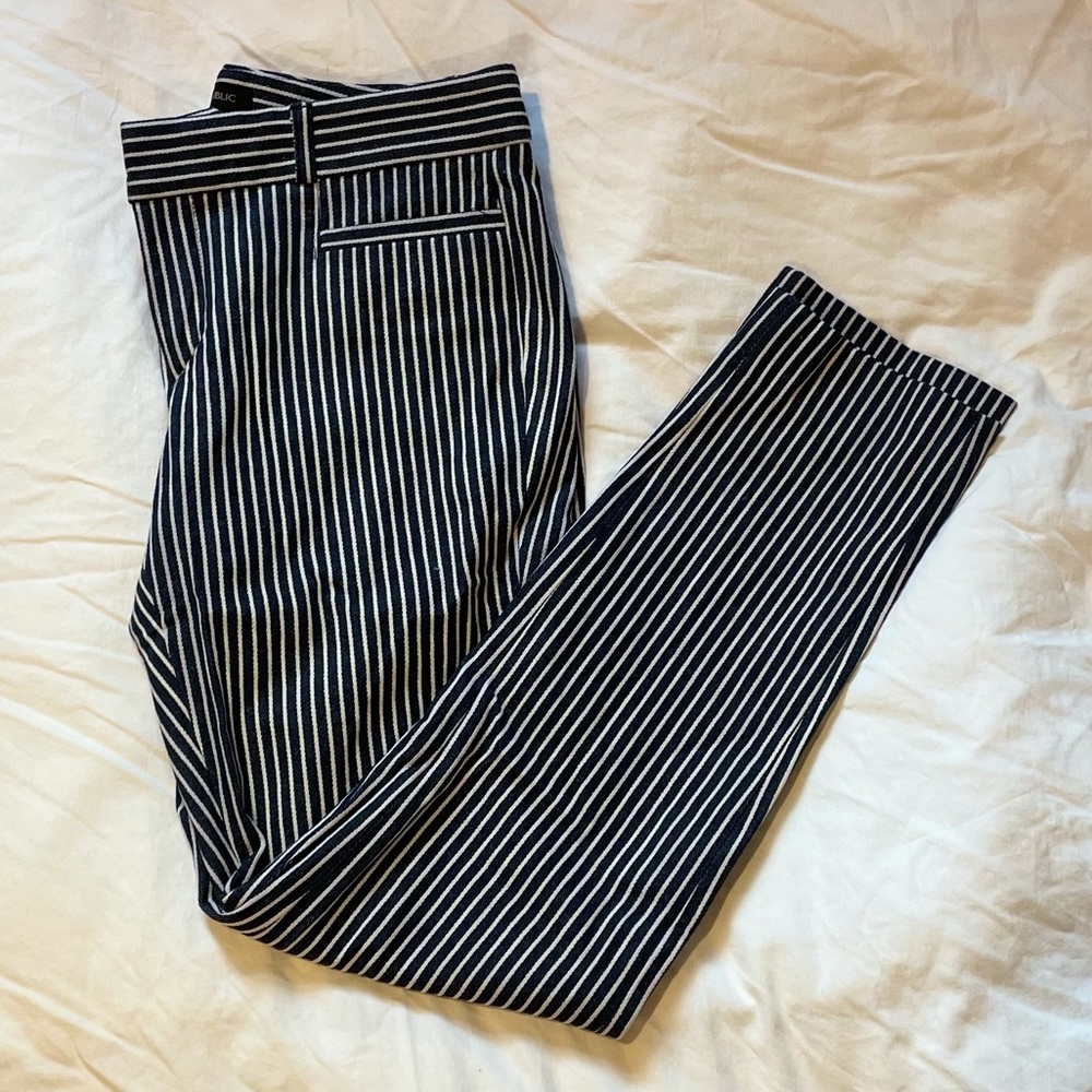 Banana Republic black striped ankle length pants
